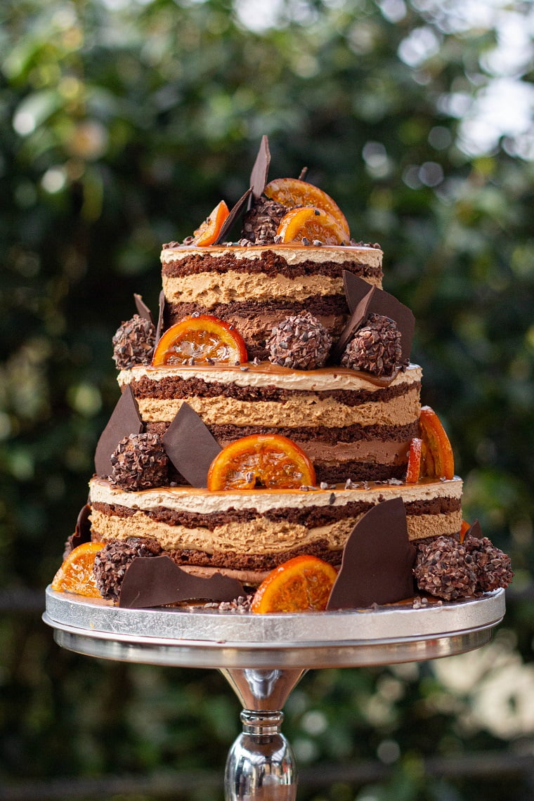 Tarta de boda naked cake con chocolate y caramelo